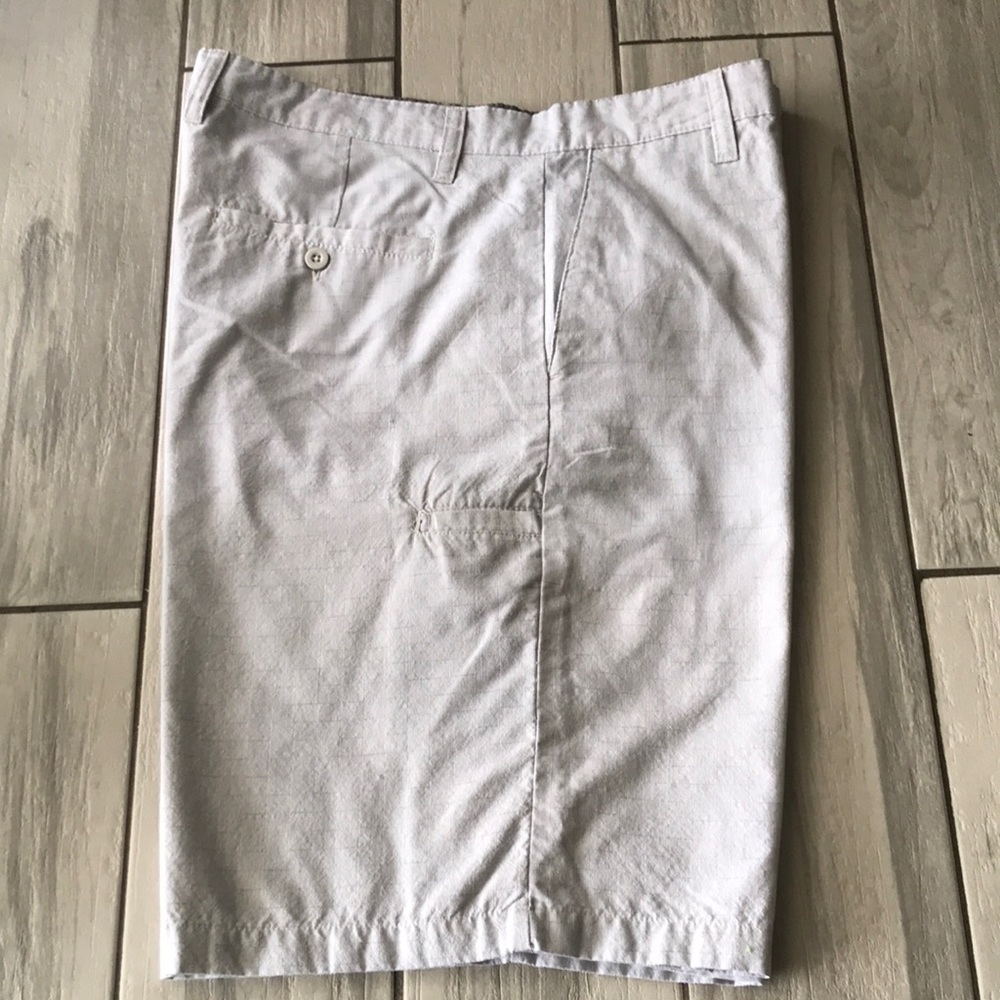 BURNIDE Men Flat Front Almond
 Short | 38